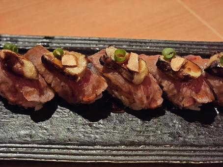 肉寿司 和牛,握り寿司,ローストビーフの写真素材