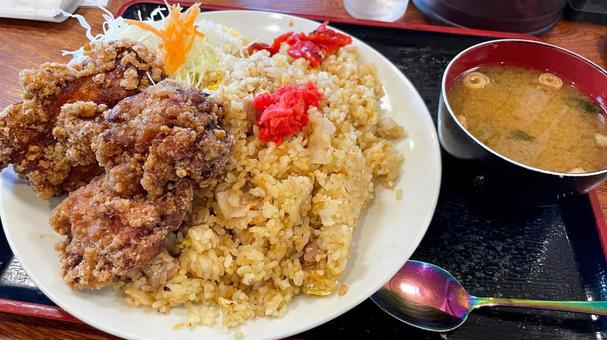 石川県おさむ食堂の唐揚げチャーハン 石川県おさむ食堂の唐揚げチャーハン 唐揚げチャーハン,おさむ食堂,石川県の写真素材