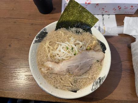 ラーメン ラーメン ラーメン,醤油ラーメン,背脂醤油の写真素材