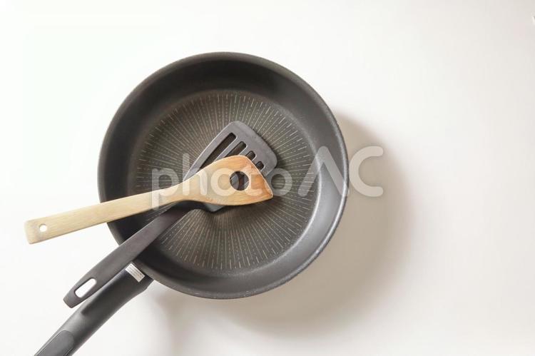 使い古したフライパン　調理器具 キッチン,用品,調理器具の写真素材