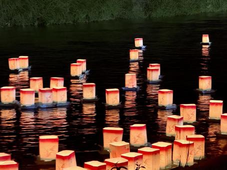 永平寺町大灯籠流しの一幕 命の灯,灯籠,灯ろうの写真素材