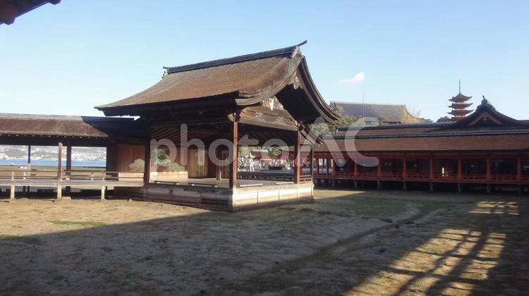 宮島　厳島神社　能舞台 宮島,厳島神社,世界遺産の写真素材