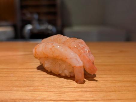 南蛮エビの握り寿司 南蛮エビの握り寿司 南蛮えび,寿司,お寿司の写真素材