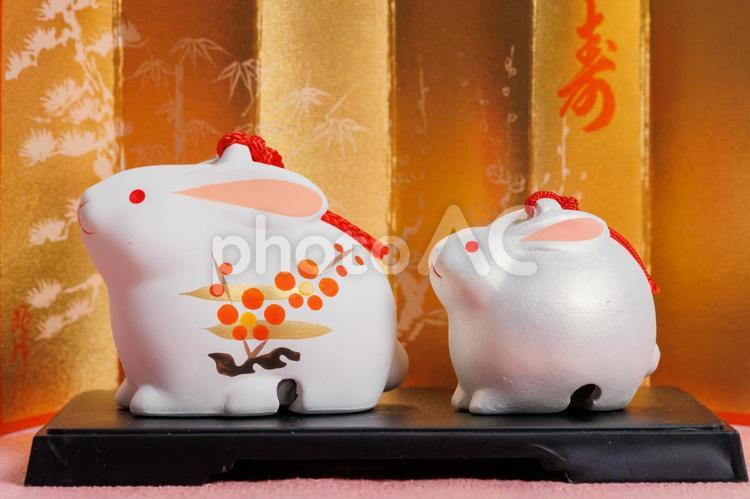 年賀状素材 うさぎの干支の置物 年賀状素材,うさぎ,干支の写真素材