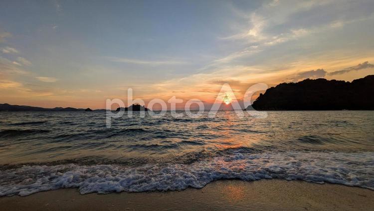 鴨池海岸の夕日-09 今治市,大西町,鴨池海岸の写真素材