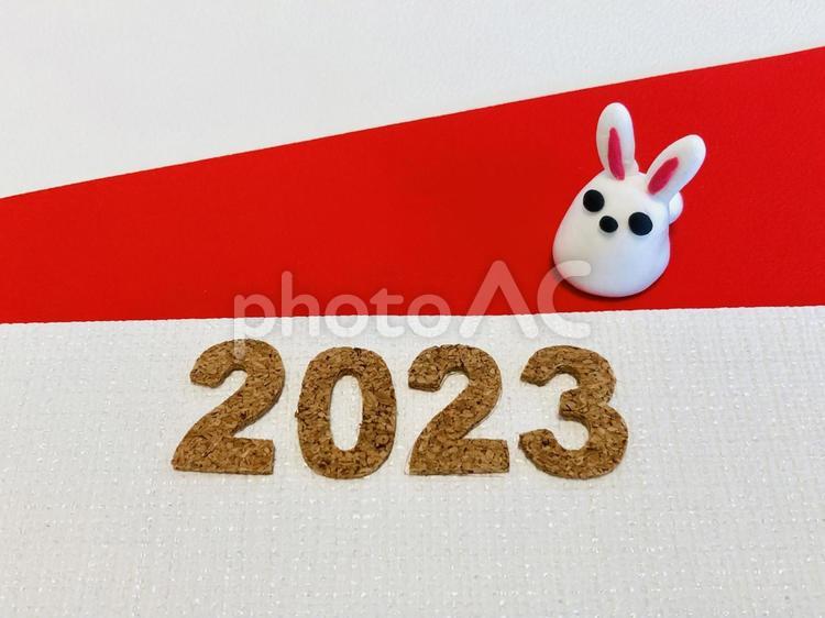 粘土のうさぎ（2023年賀状素材紅白） 2023,2023年,令和5年の写真素材