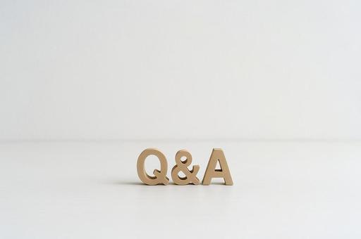 白背景のQ&A 白背景のQ&Aの写真