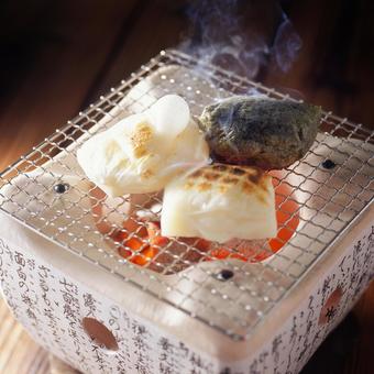 焼き餅 焼き餅 焼き餅,食べ頃,焼いたの写真素材