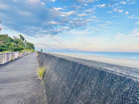 海岸　岸辺　海と空　堤防 海岸,沿岸,海の写真素材