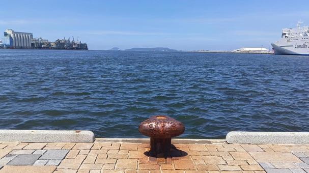 港 海沿い 港 海沿い の写真