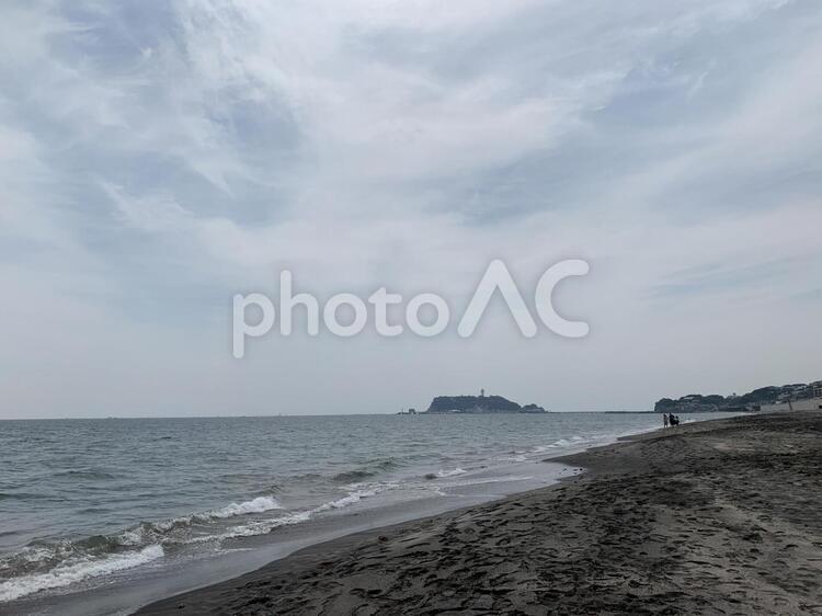 砂浜から江ノ島を望む 江ノ島,砂浜,海岸の写真素材