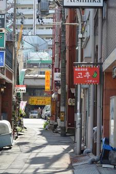 路地裏 路地裏 路地裏,生活,昭和の写真素材