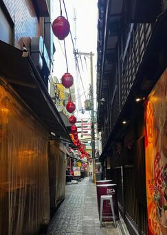 お初天神裏参道 瓶コーク横丁C_711C 路地,横丁,居酒屋の写真素材