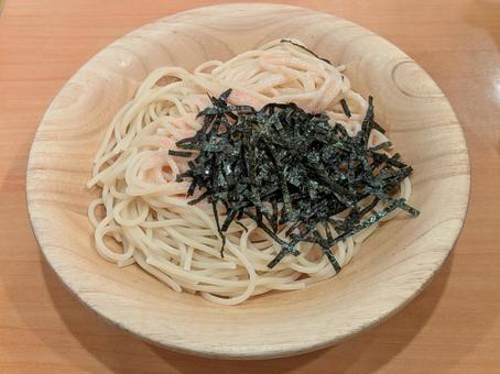 ファミレスのランチメニューのパスタ スパゲッティ,屋内,ファミリーレストランの写真素材