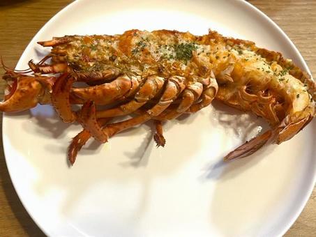 オマール海老のニンニクバター焼き オマール海老のニンニクバター焼き ロブスター,オマール海老,えびの写真素材
