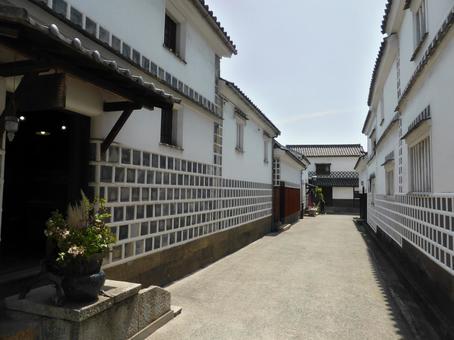 倉敷美観地区 ナマコ壁の裏道 倉敷美観地区 ナマコ壁の裏道の写真