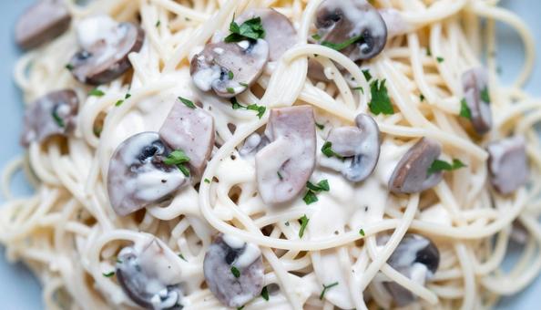手作りパスタ・スパゲティ・俯瞰 手作りパスタ・スパゲティ・俯瞰の写真