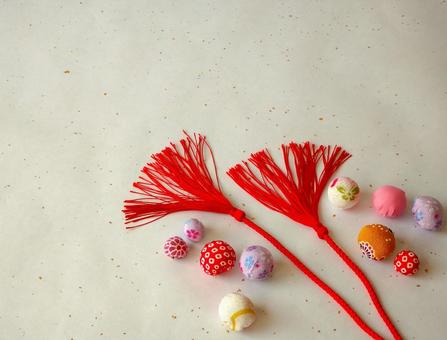 和紙の雪原に咲く　ちりめんの華 正月,背景,正月飾りの写真素材