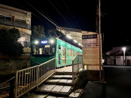 元田中駅に停車する叡山電車 元田中駅に停車する叡山電車 叡山電車,叡電,叡山電鉄の写真素材