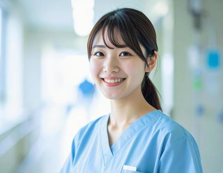 笑顔の女性の看護師・医師 笑顔の女性の看護師・医師の写真