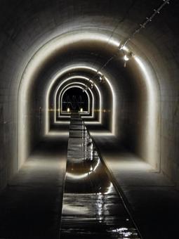 トンネル トンネル,コンクリート,トンネルの入り口の写真素材