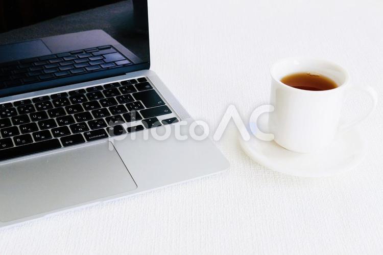 コーヒータイム　休み時間　休憩　休日 コーヒータイム,モーニングコーヒー,白い背景の写真素材