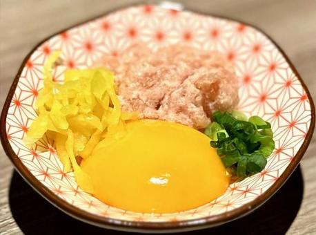 ネギトロと生卵 ネギトロ,生卵,鮪の写真素材