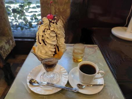 純喫茶でひと息つく時間の写真