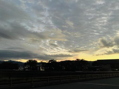 秋の夕暮れの写真