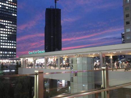 スジな夕焼け スジな夕焼けの写真