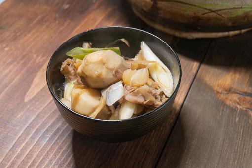 山形名物 秋の食卓に出てきた芋煮汁 山形名物 秋の食卓に出てきた芋煮汁 芋煮,芋煮汁,芋煮会の写真素材