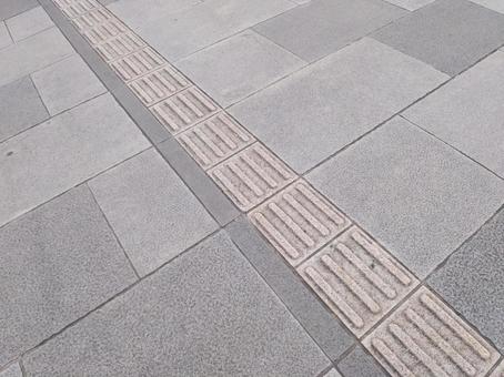 点字ブロック 点字ブロックの写真