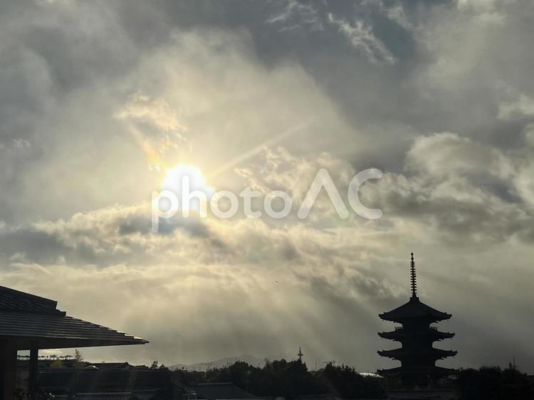日本京都の風景写真 空,風景,スモッグの写真素材