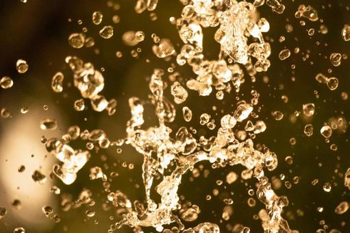 金色の水しぶき 金色,ゴールド,水しぶきの写真素材