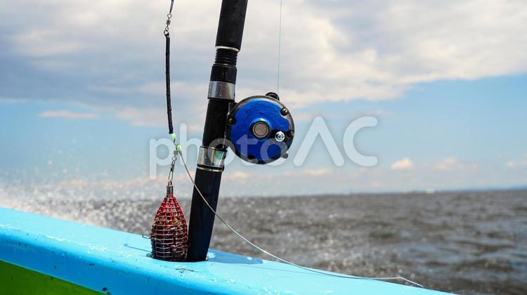 海釣りの仕掛け。釣竿とリールとビシ 海釣り,竿,さおの写真素材