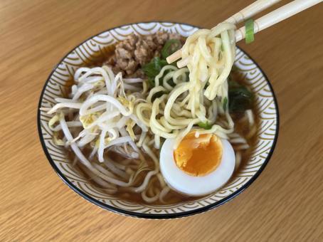 Photo, ramen, kitakata ramen, meat miso ramen, 