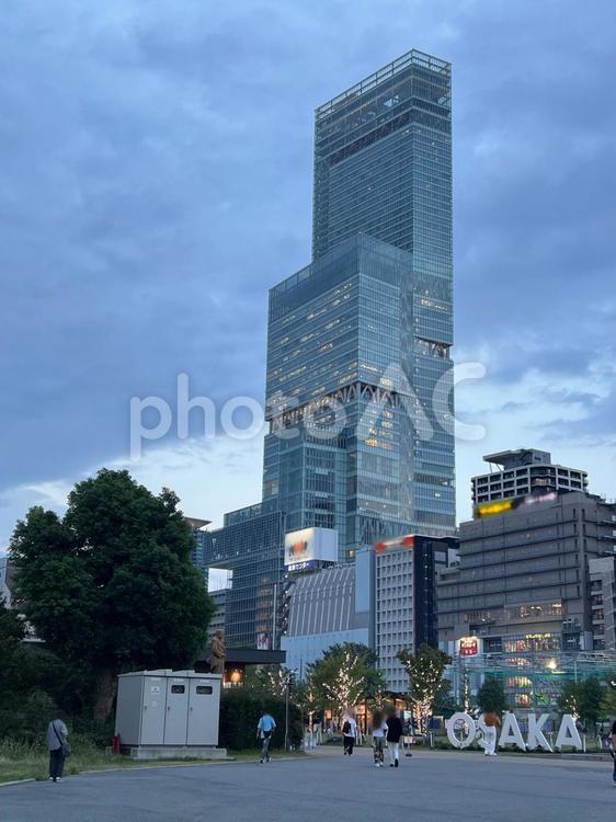 OSAKAあべのハルカス あべのハルカス,ハルカス,ビルの写真素材
