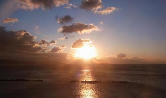 日の出03 日の出03の写真