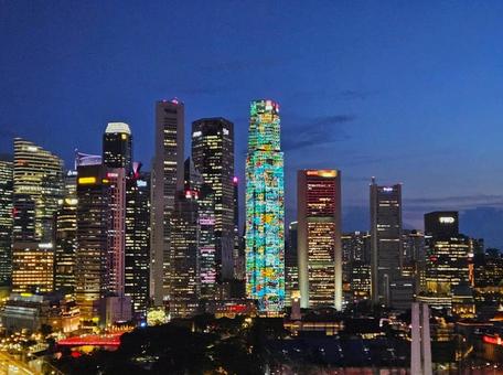 シンガポール ビル群の夜景 シンガポール ビル群の夜景の写真