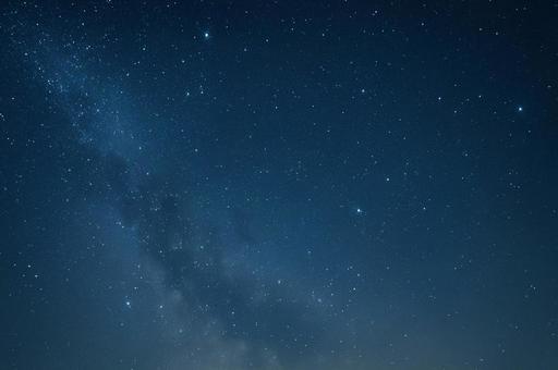 満天の星空と天の川・宇宙・満天の星・夜景 満天の星空と天の川・宇宙・満天の星・夜景の写真