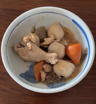 R7.7.26 手羽元と蒟蒻と野菜の煮物 R7.7.26 手羽元と蒟蒻と野菜の煮物の写真