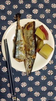 秋の味覚秋刀魚の塩焼き さんま,魚,塩焼きの写真素材