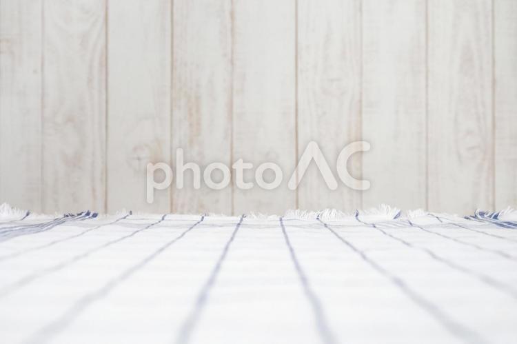木目背景とリネンクロス 木目,背景,白の写真素材