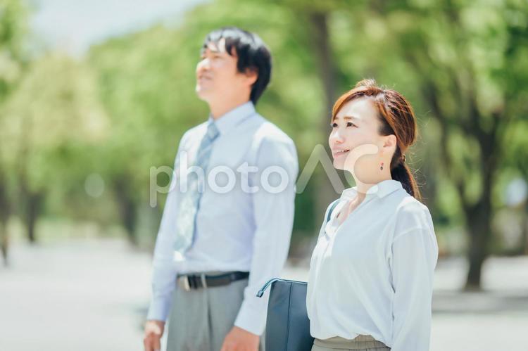 ビジネスマンとビジネスウーマン ビジネスウーマン,ビジネスマン,女性の写真素材