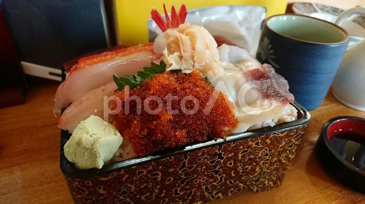 海鮮丼（生ちらし寿司） 海鮮丼,生ちらし寿司,ちらし寿司の写真素材