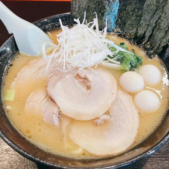 家系ラーメン 家系ラーメンの写真