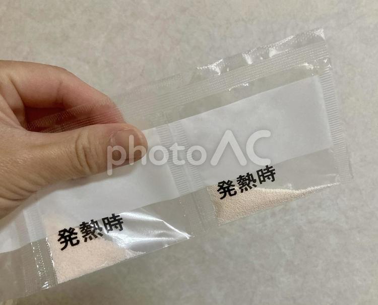 解熱剤の粉薬、処方箋医薬品、小児科処方薬 解熱剤,解熱薬,粉薬の写真素材
