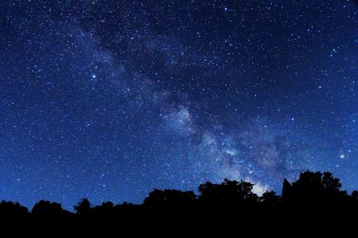 夏の星空・天の川 夏の星空・天の川 星空,夏,夜空の写真素材