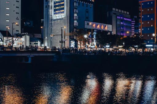 フィルム風の歓楽街の夜景 フィルム風の歓楽街の夜景 歓楽街,フィルム風,福岡の写真素材