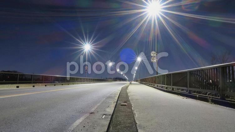 真夜中の道路 夜景,道路,道の写真素材